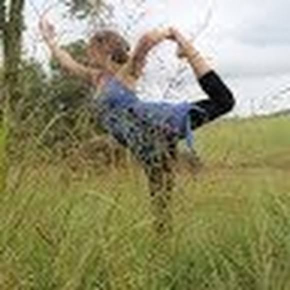 Meet your Posher, Natasha - Picture 1 of 1